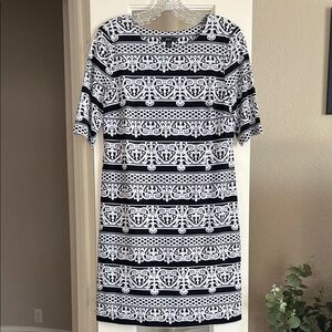 R&K Dress Small Black White Textured Design Stretchy Lightweight